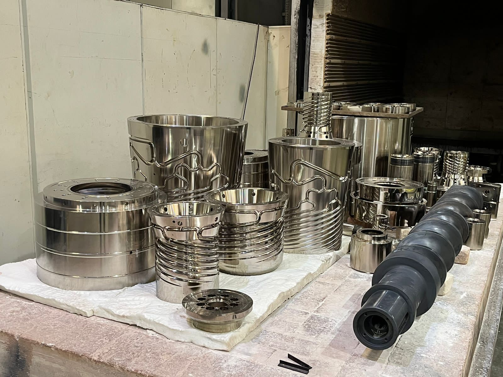 Peças que passaram por Tratamento de Superfícies Metálicas